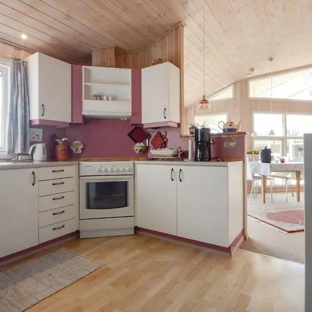 Two-bedroom Holiday In Bjert Tatil Evi *